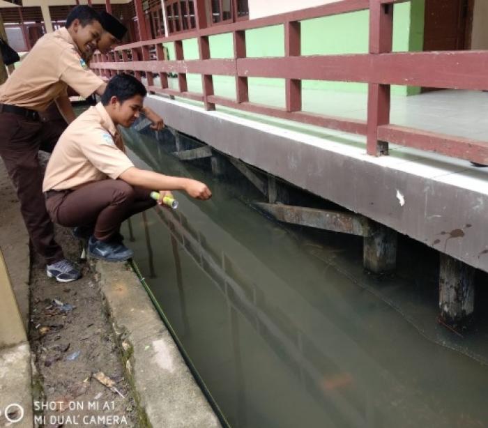 OSIM MAN 1 TANJAB BARAT BUDIDAYAKAN TERNAK IKAN NILA