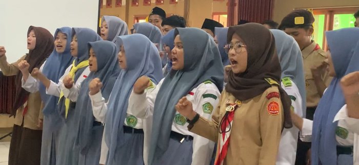 MAN 1 Tanjung Jabung Barat Resmi Launching Mars Madrasah pada Kegiatan LDKS MAN 1 Tanjung Jabung Barat Resmi Launching Mars Madrasah pada Kegiatan LDKS